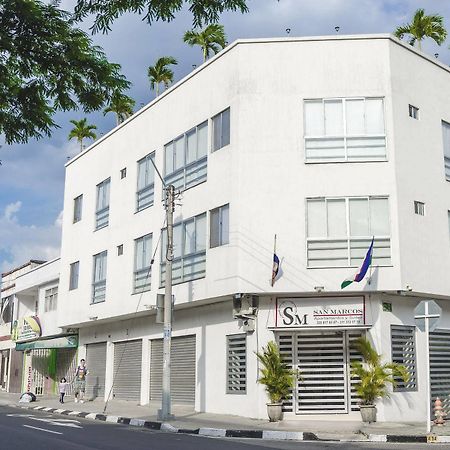 Apartasuites San Marcos Cali Bagian luar foto