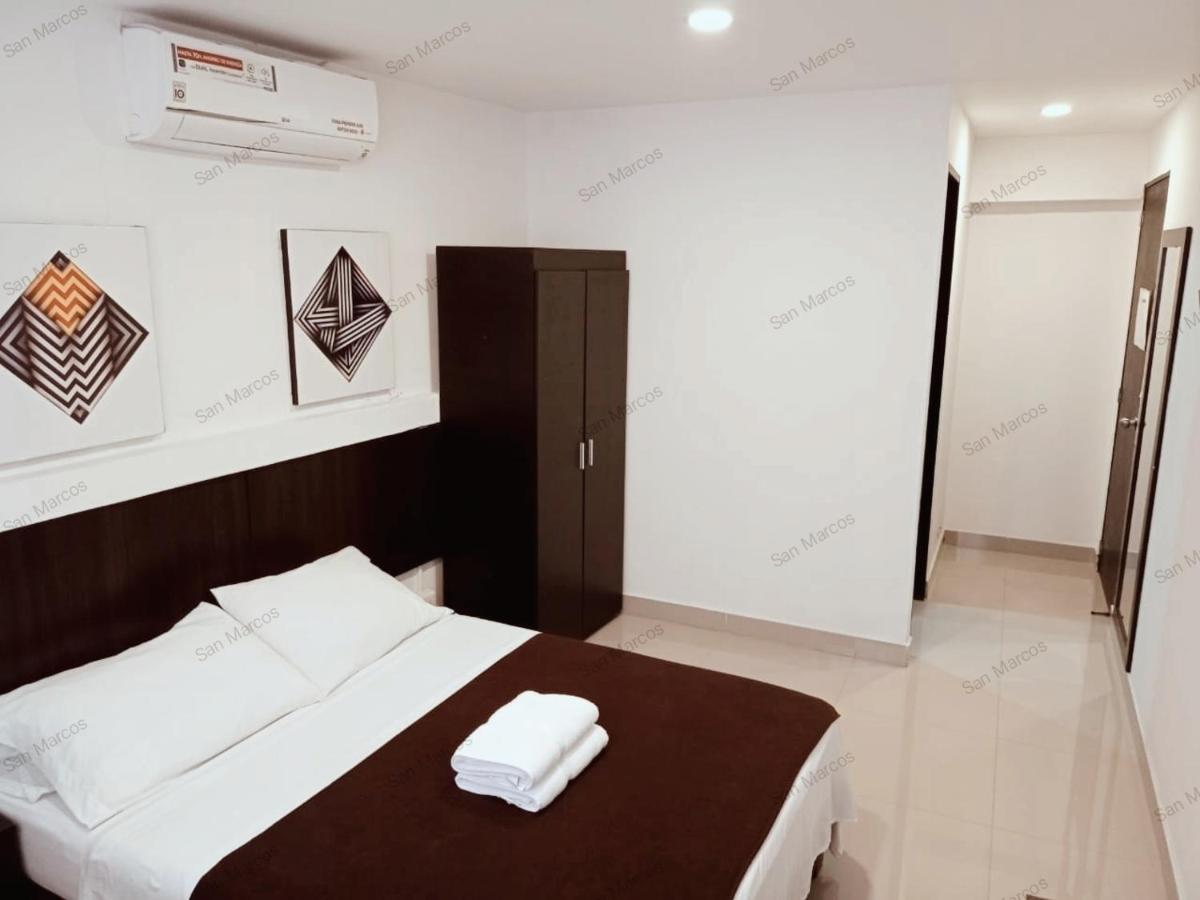 Apartasuites San Marcos Cali Bagian luar foto
