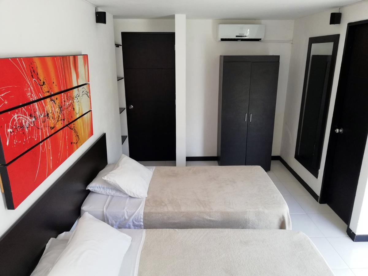 Apartasuites San Marcos Cali Bagian luar foto