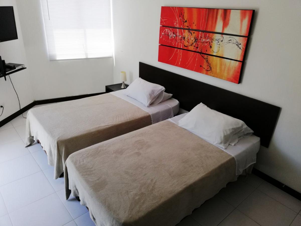 Apartasuites San Marcos Cali Bagian luar foto